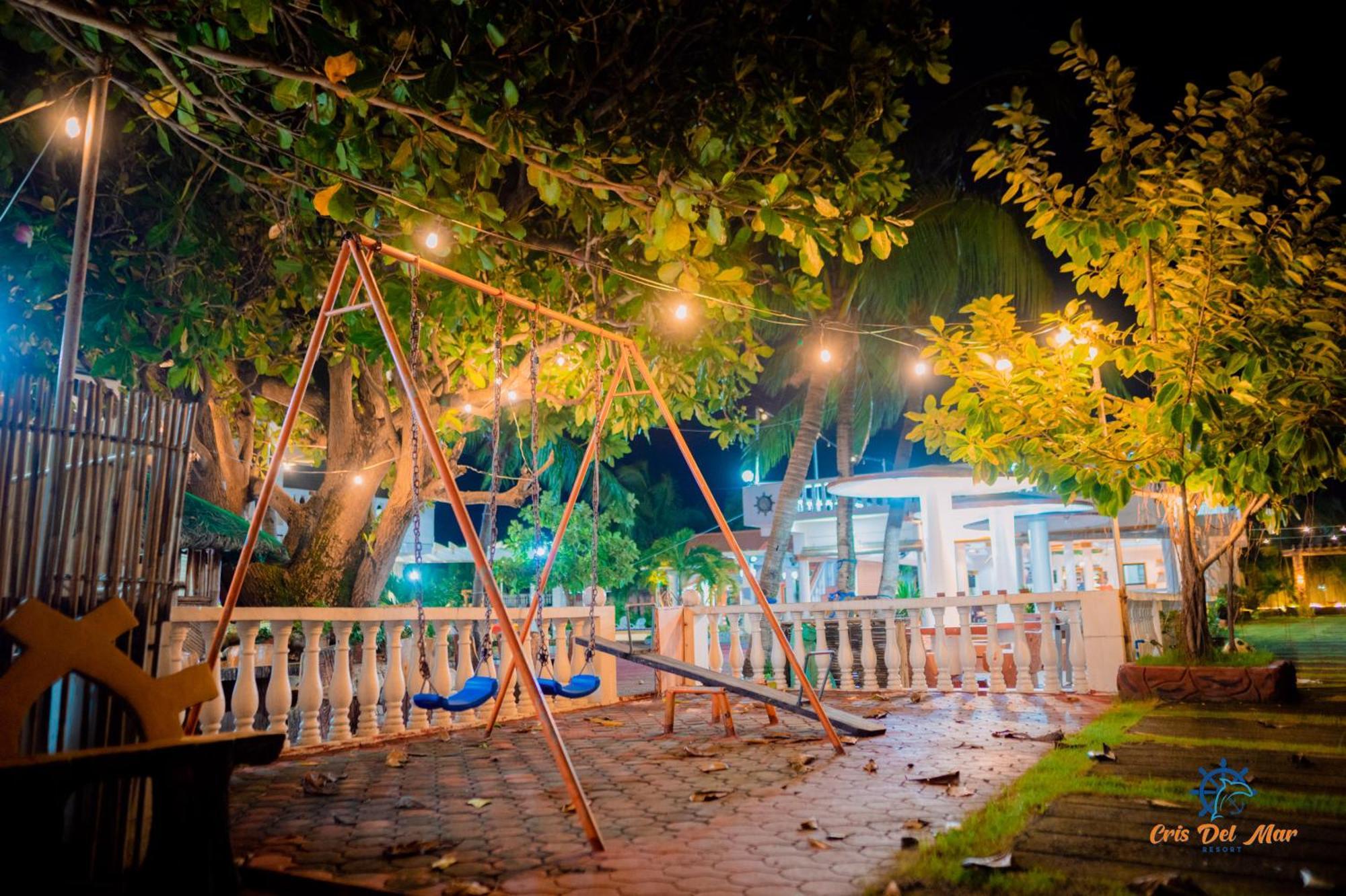 Cris Del Mar Resort Bolinao 外观 照片
